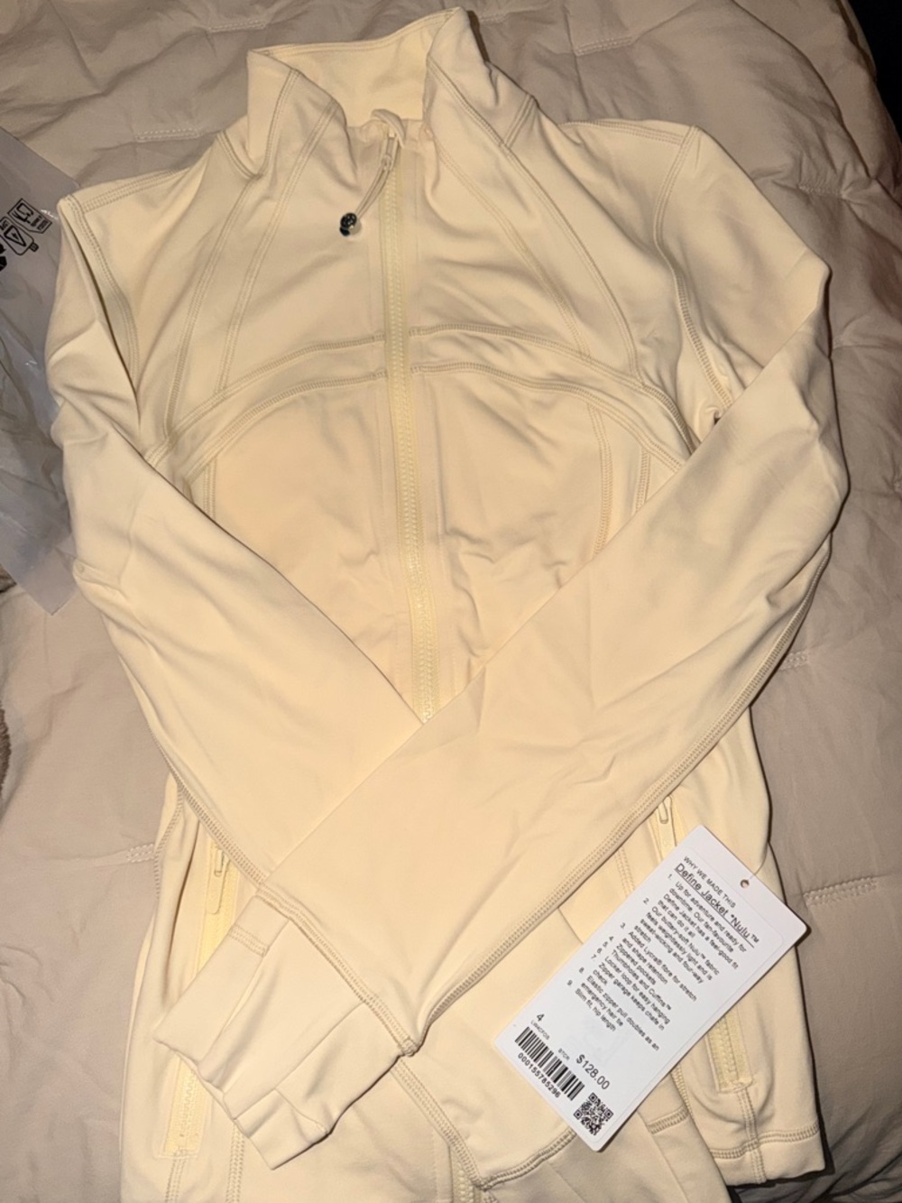 NWT Lululemon define jacket butter cream size 4